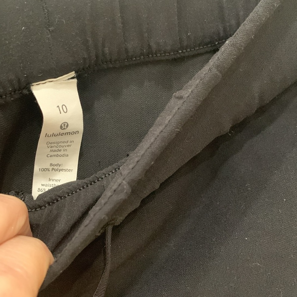 Lululemon pants - Picture 3 of 6